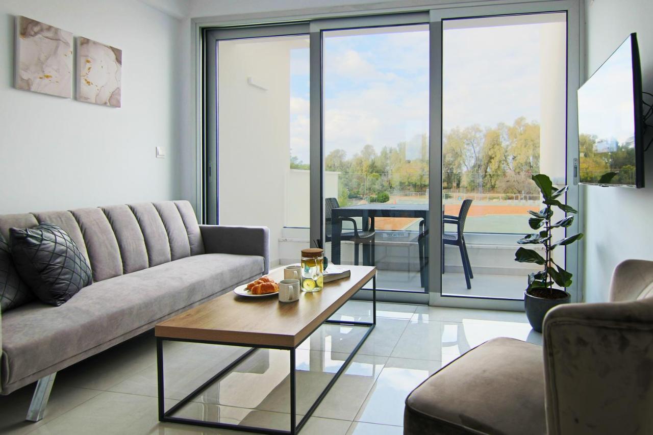 Phaedrus Living - Seaside Executive Flat Harbour 202 Appartement Paphos Buitenkant foto